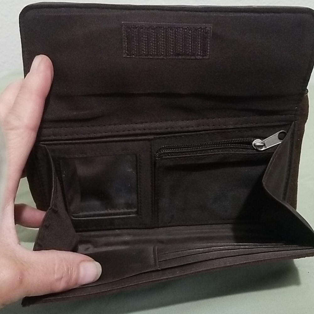 Wallet - Picture 2 of 4